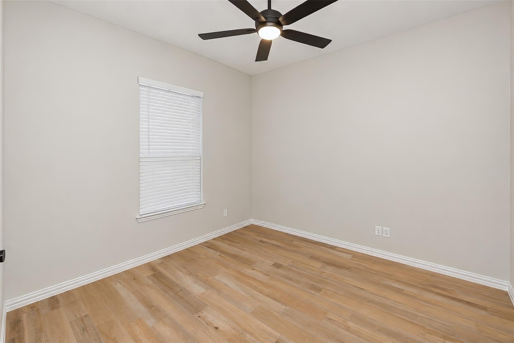 2001 Kelva Drive - Photo 5