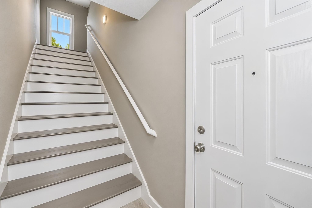 801 W Morphy Street - Photo 4