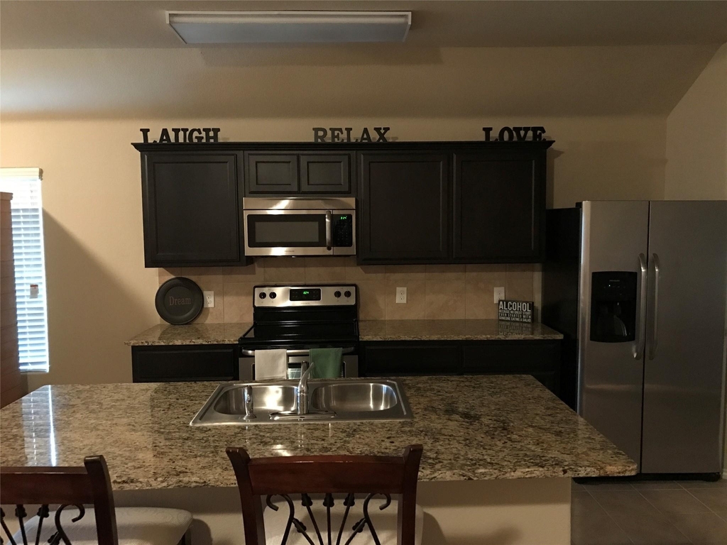 145 Bridlewood Street - Photo 6