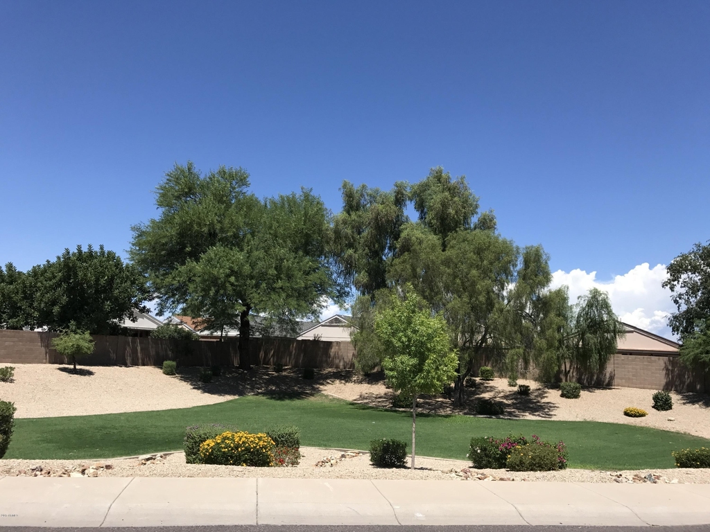 17407 N 28th Avenue - Photo 25