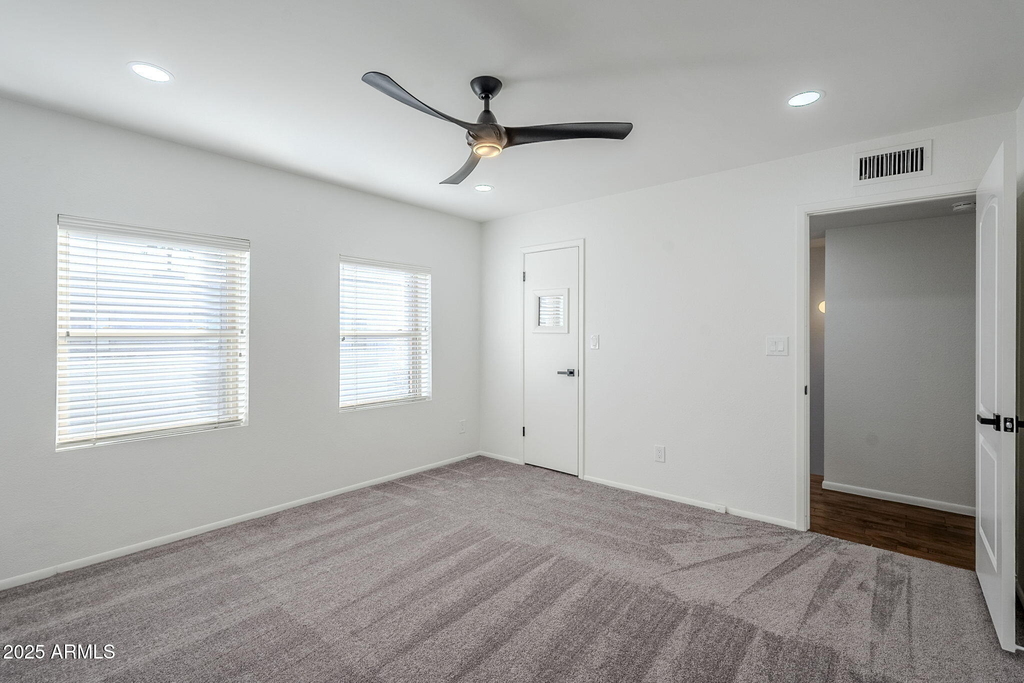 7654 E Minnezona Avenue - Photo 18