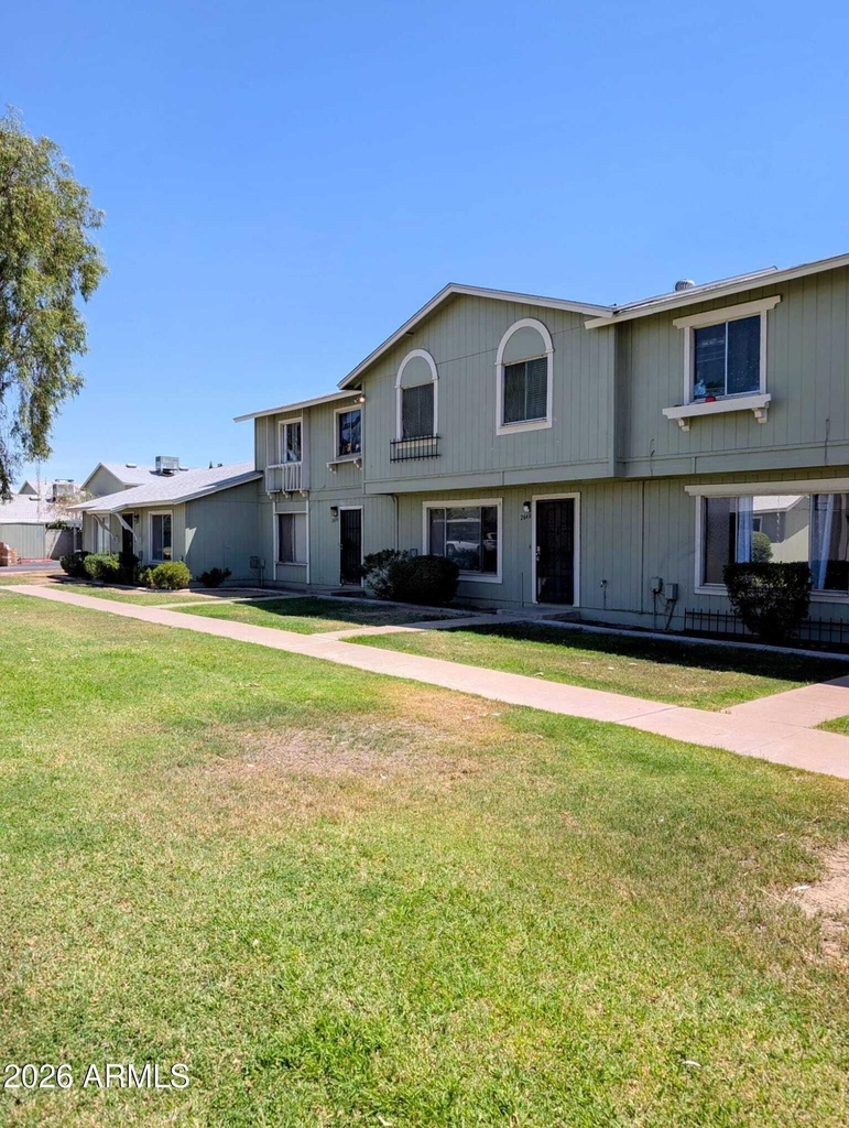 2640 W Coolidge Street - Photo 0