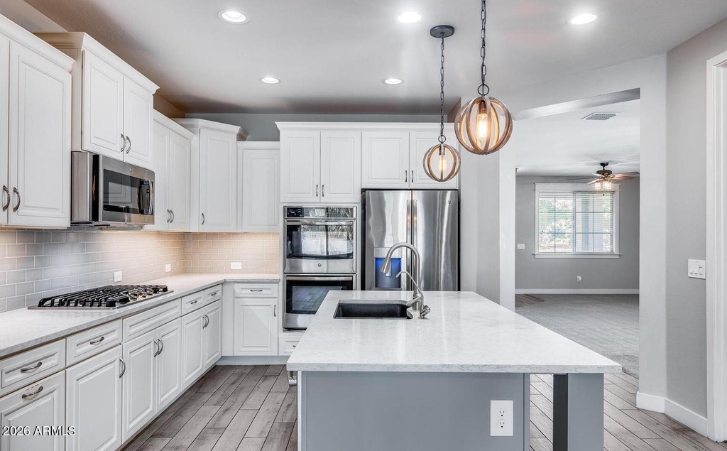 246 W White Oak Avenue - Photo 1