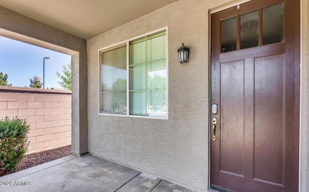 246 W White Oak Avenue - Photo 5