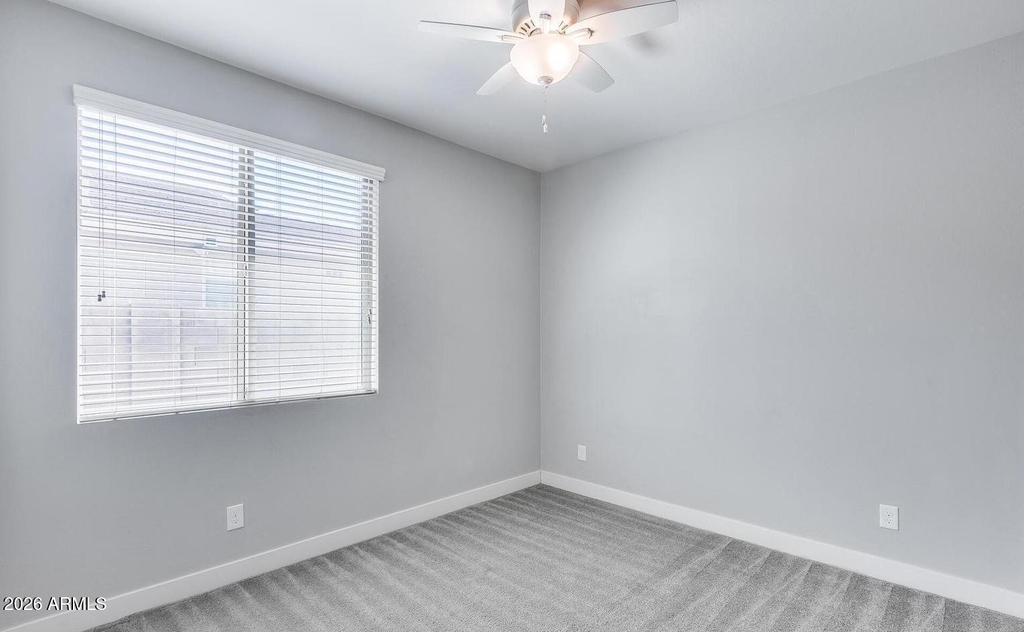 246 W White Oak Avenue - Photo 36