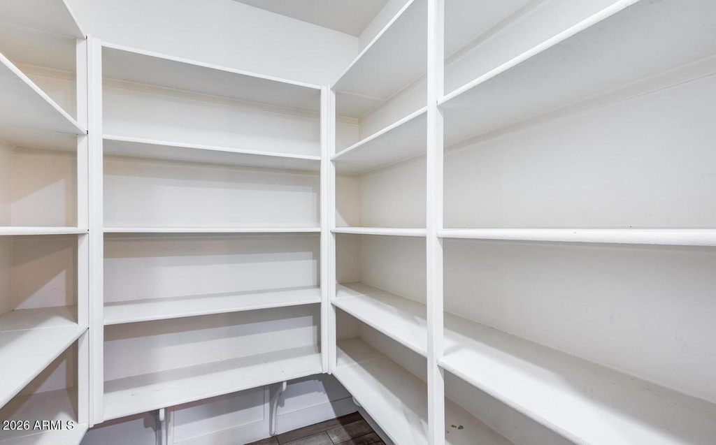 246 W White Oak Avenue - Photo 24