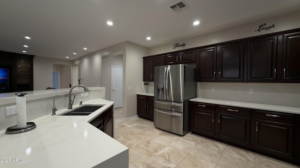 3903 E Lafayette Avenue - Photo 9