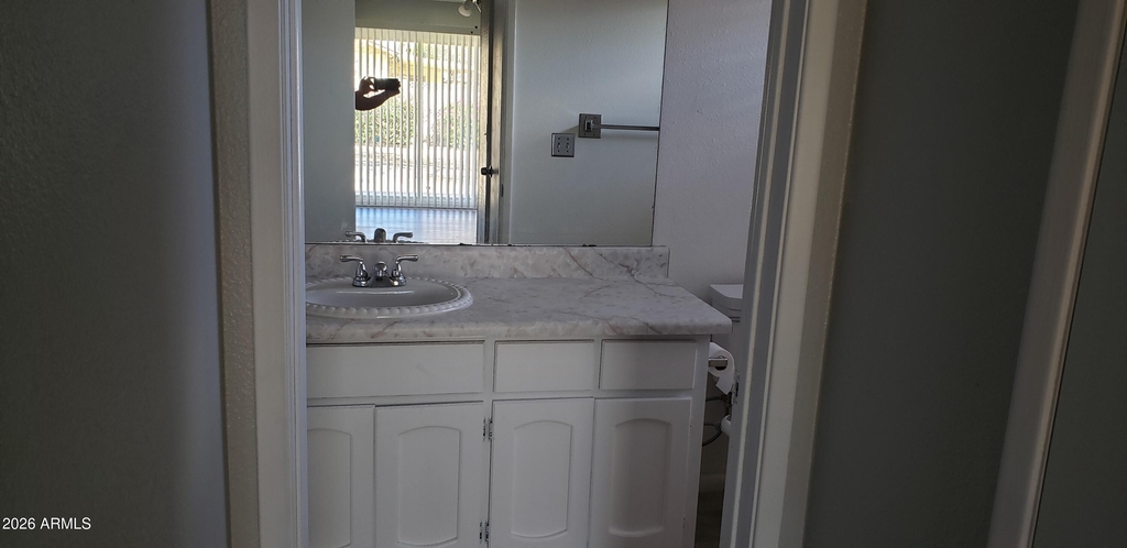 616 E Ellis Drive - Photo 10