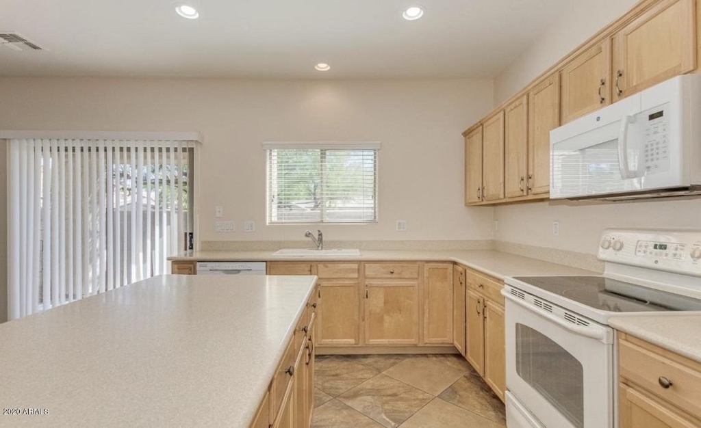 22507 N 31st Avenue - Photo 10