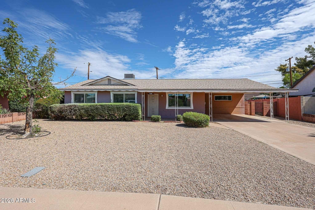 7308 E Pierce Street - Photo 0