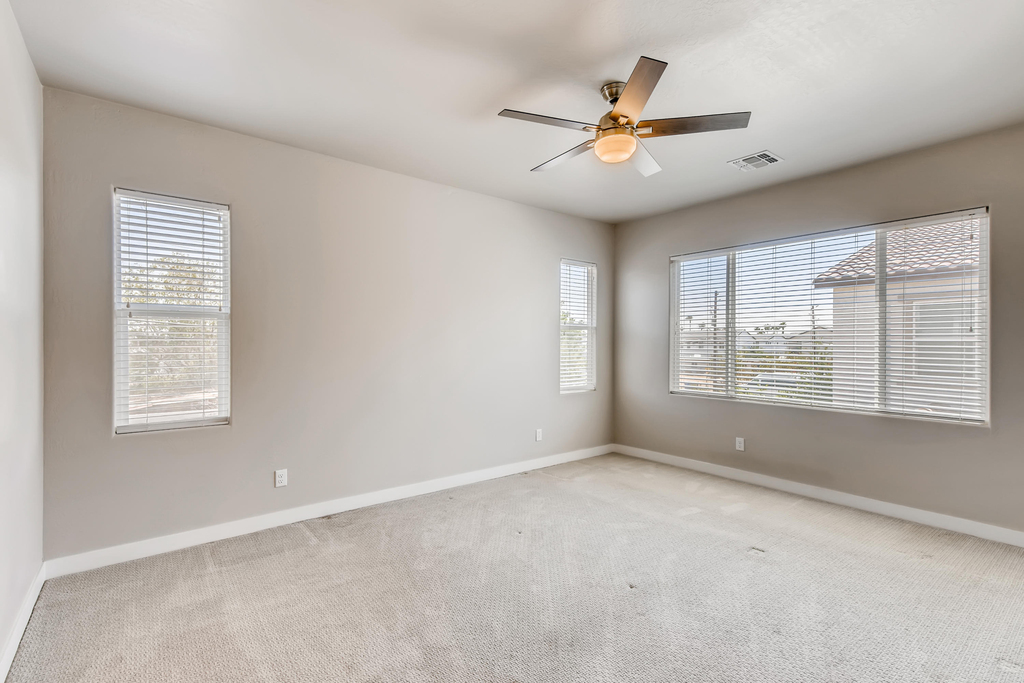 3721 E Cheery Lynn Road - Photo 13