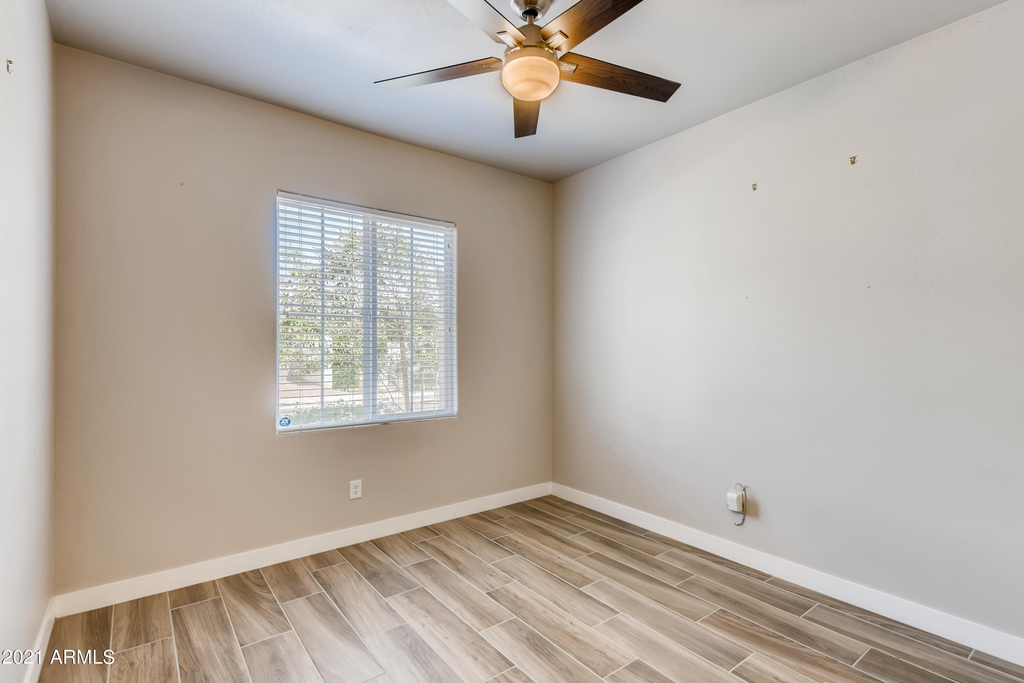 3721 E Cheery Lynn Road - Photo 11
