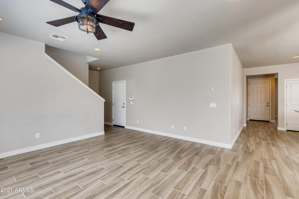 3721 E Cheery Lynn Road - Photo 4