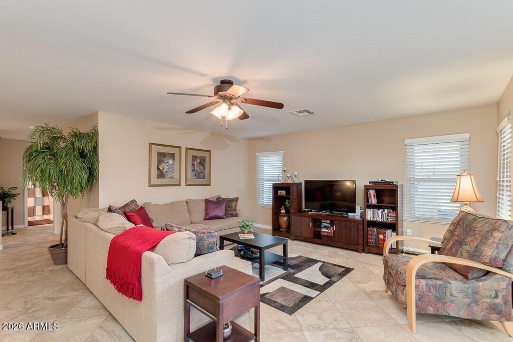 739 E Michigan Avenue - Photo 3