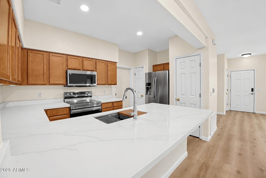 525 N Miller Road - Photo 21