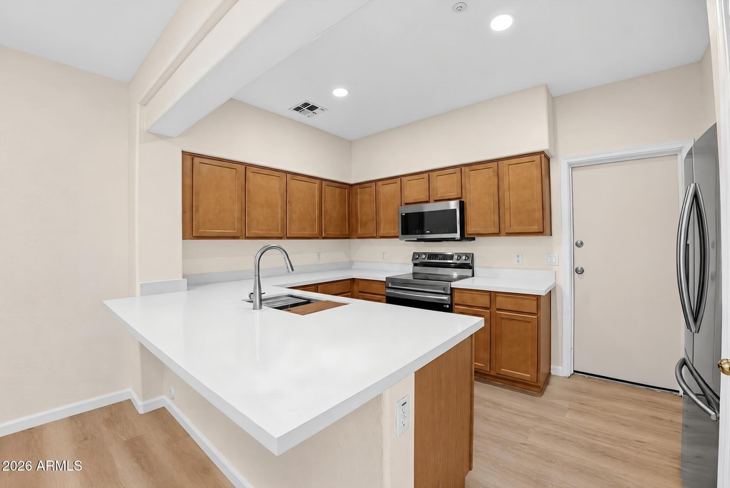 525 N Miller Road - Photo 2