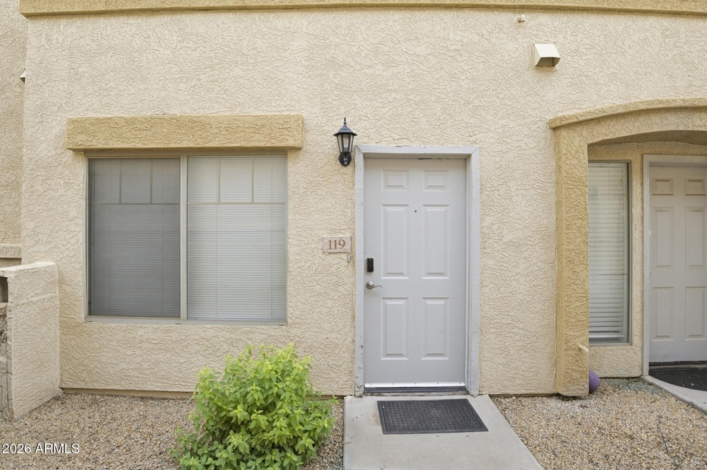 525 N Miller Road - Photo 20