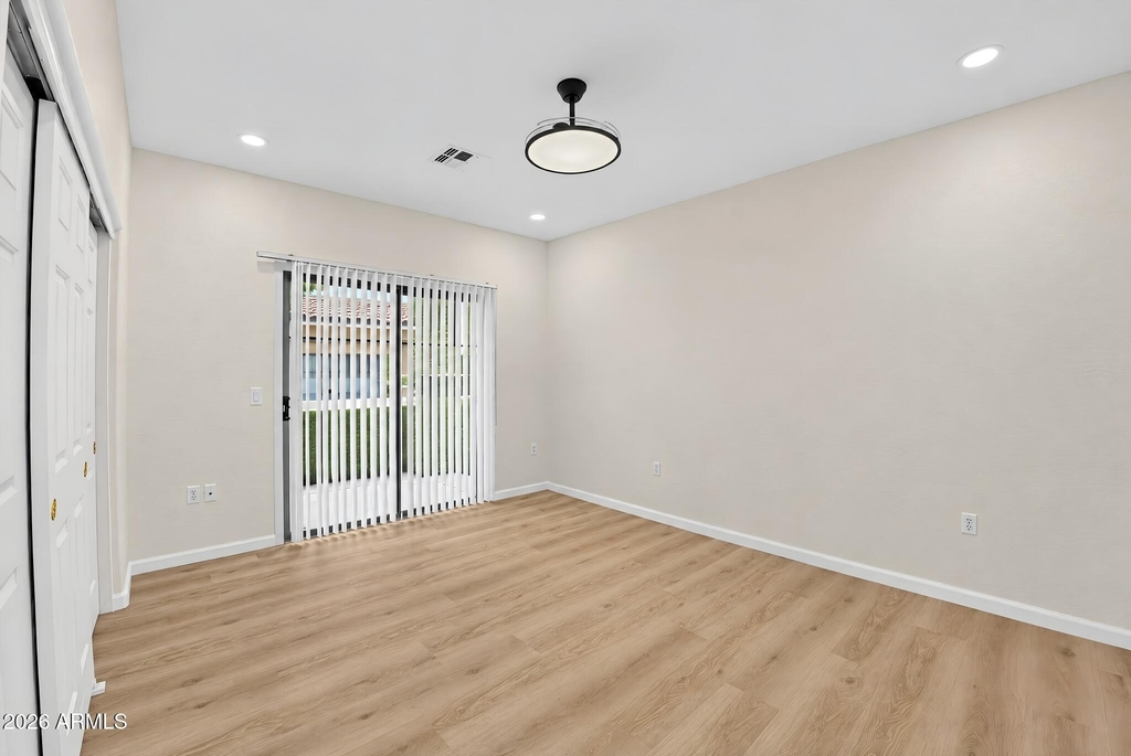 525 N Miller Road - Photo 15