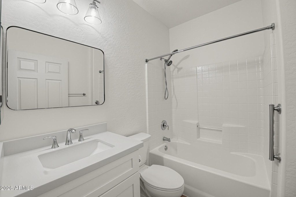525 N Miller Road - Photo 3