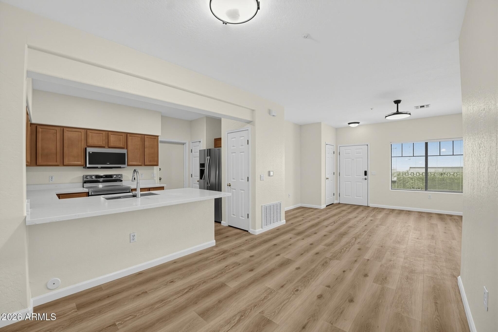 525 N Miller Road - Photo 6