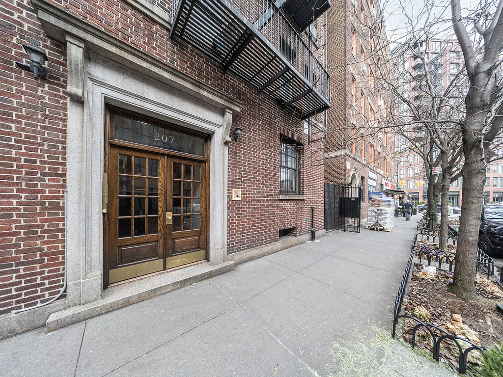  West 11th Street/ 7th avenue - Photo 10