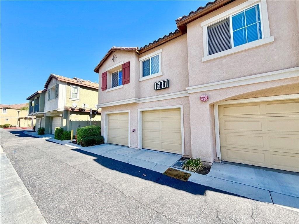 15681 Lasselle Street - Photo 23