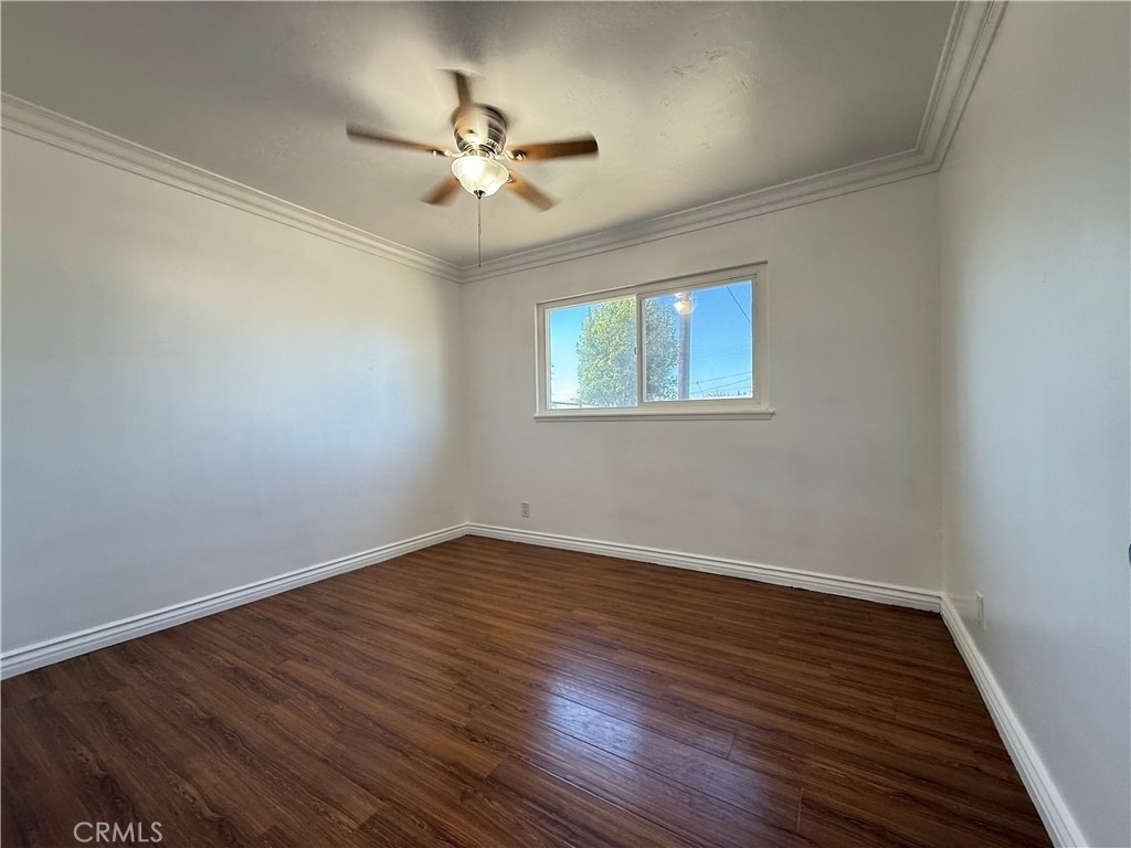 2234 Caldwell Avenue - Photo 9