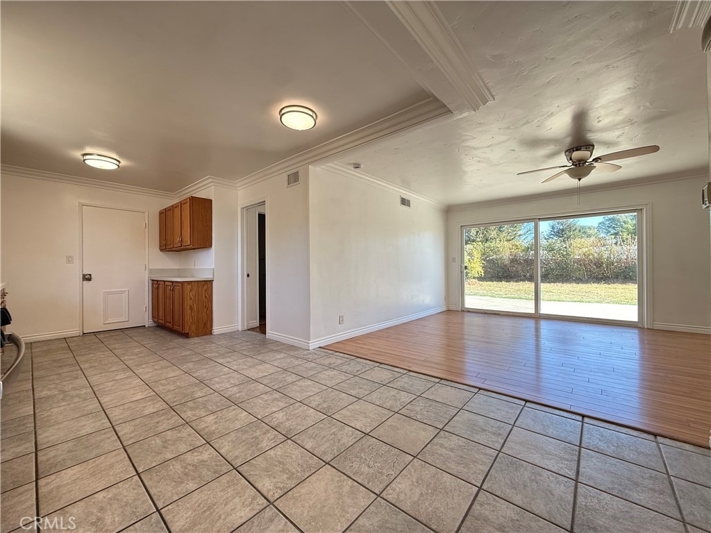 2234 Caldwell Avenue - Photo 5