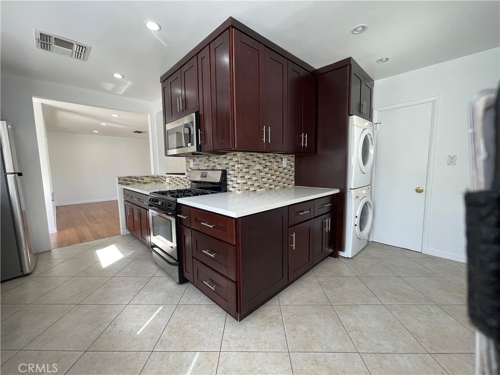 12811 Cumpston - Photo 6