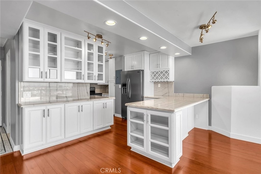531 Esplanade - Photo 6