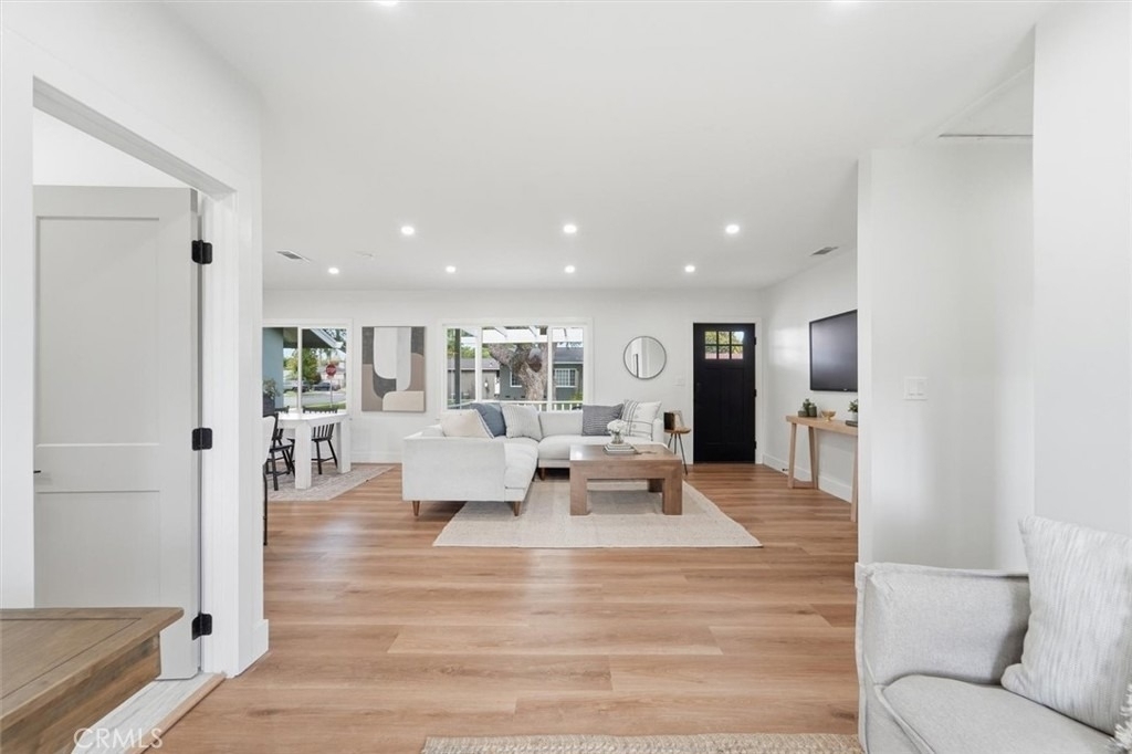 4126 Sebren - Photo 7