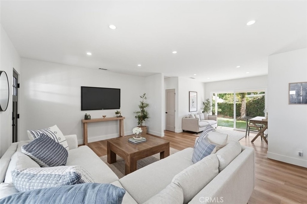 4126 Sebren - Photo 5