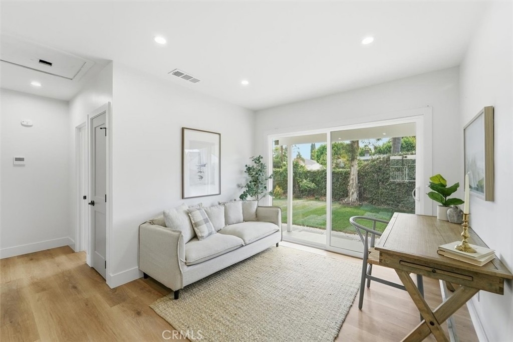 4126 Sebren - Photo 9