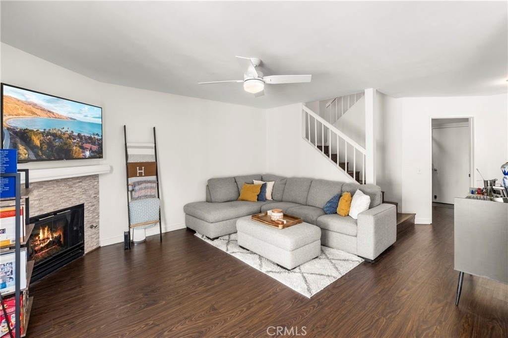 2542 Back Bay Loop - Photo 5