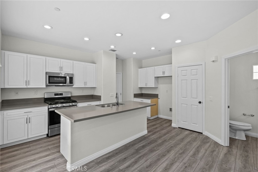 6 Lindenwood - Photo 8