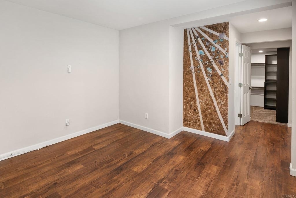 905 Grossmont Avenue - Photo 15