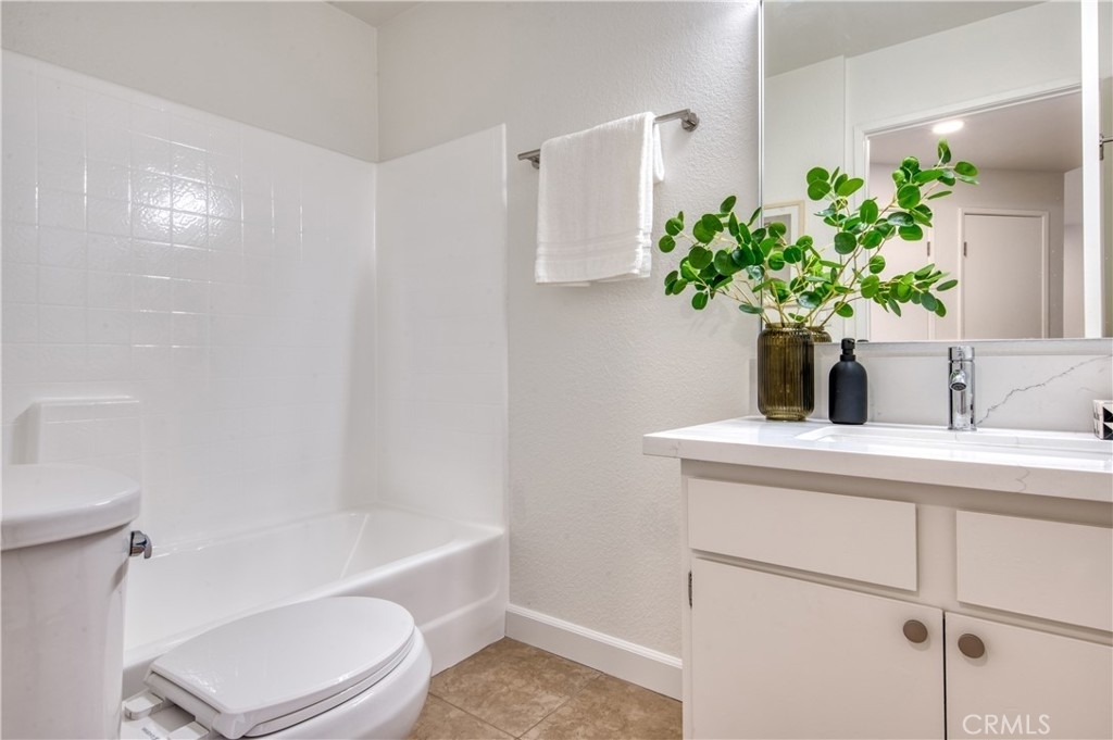 221 S Oak Knoll Avenue - Photo 19