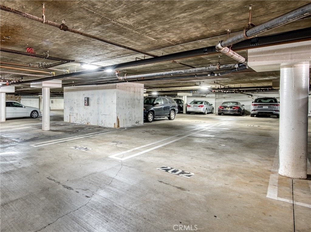 221 S Oak Knoll Avenue - Photo 26