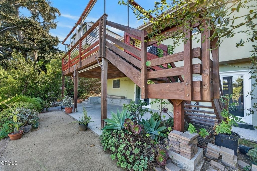 1751 Lucretia Avenue - Photo 32