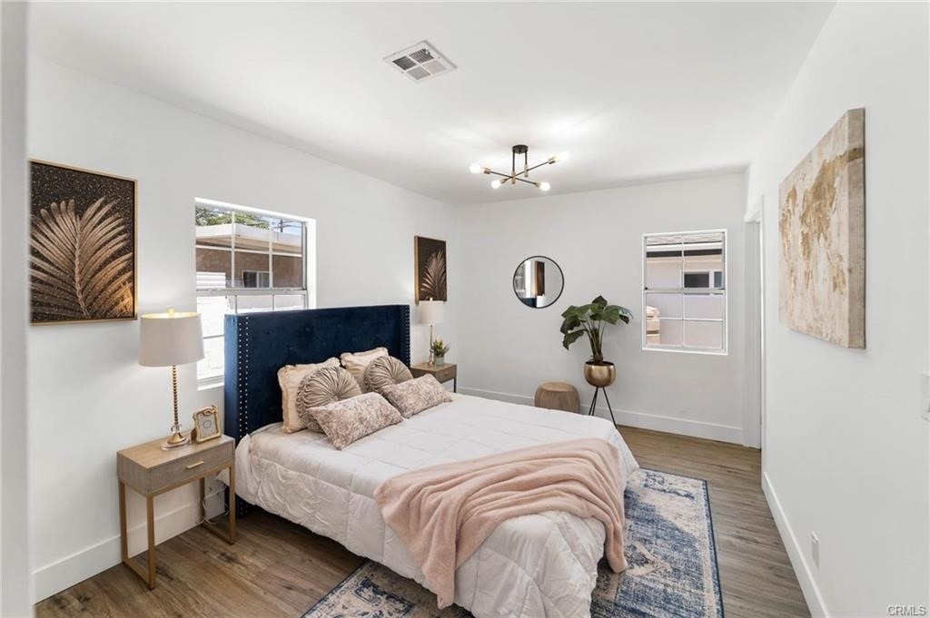11445 Saticoy Street - Photo 8