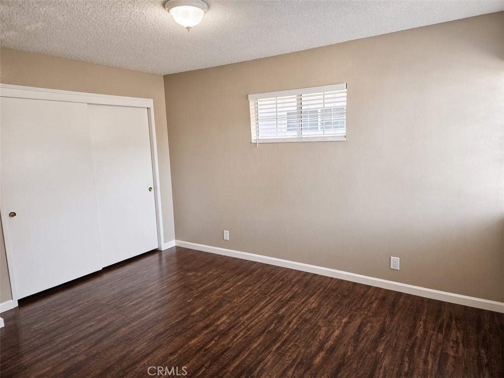 1260 Kenwood Street - Photo 7
