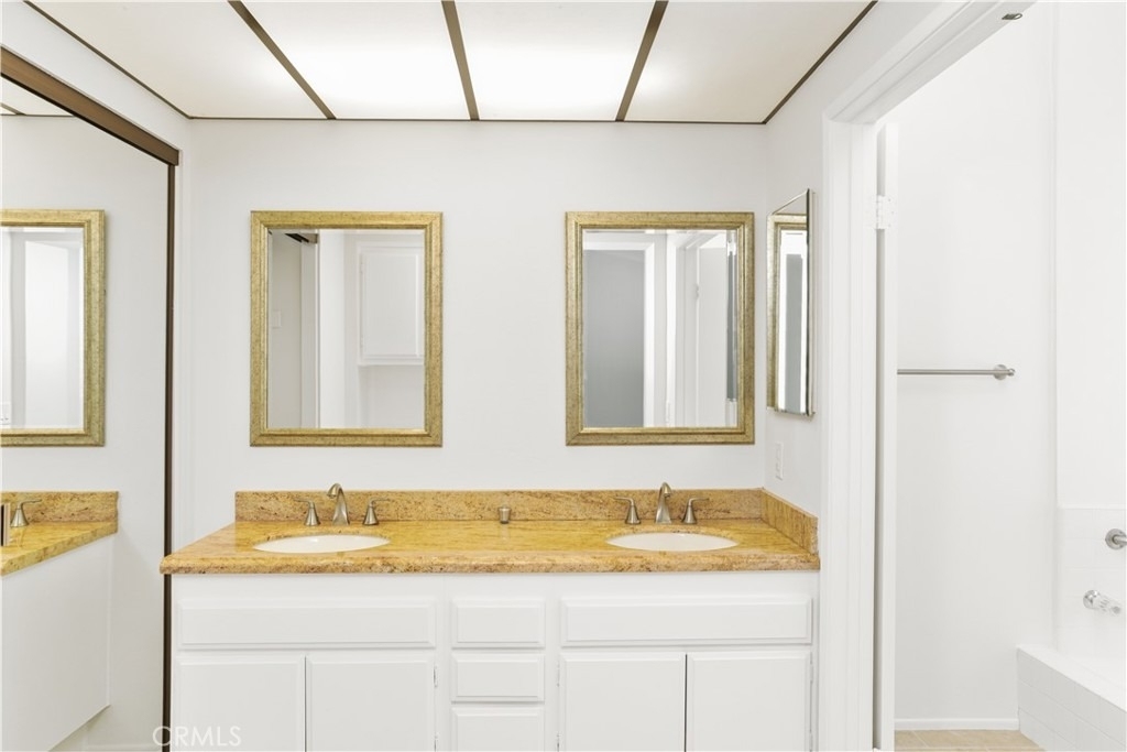 126 E Yale Loop - Photo 10