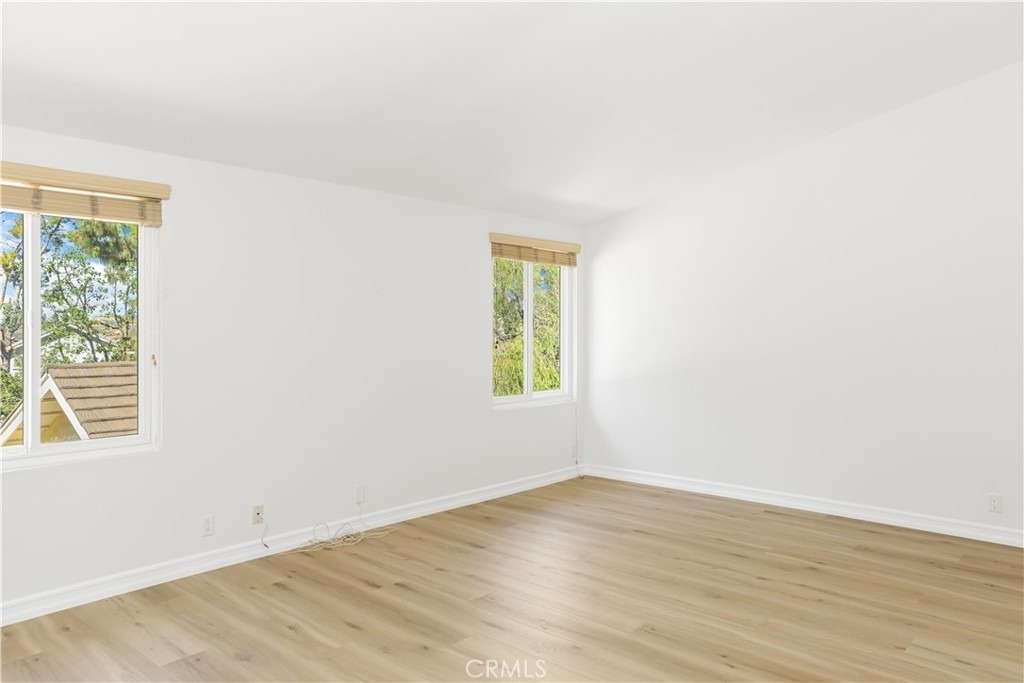 126 E Yale Loop - Photo 9