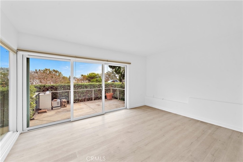 182 Cliff Drive - Photo 0
