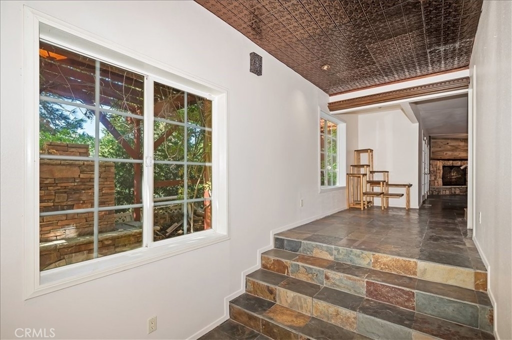 495 Zuger Court - Photo 33