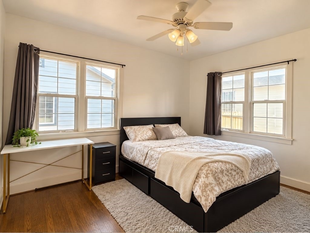 945 Walnut - Photo 2