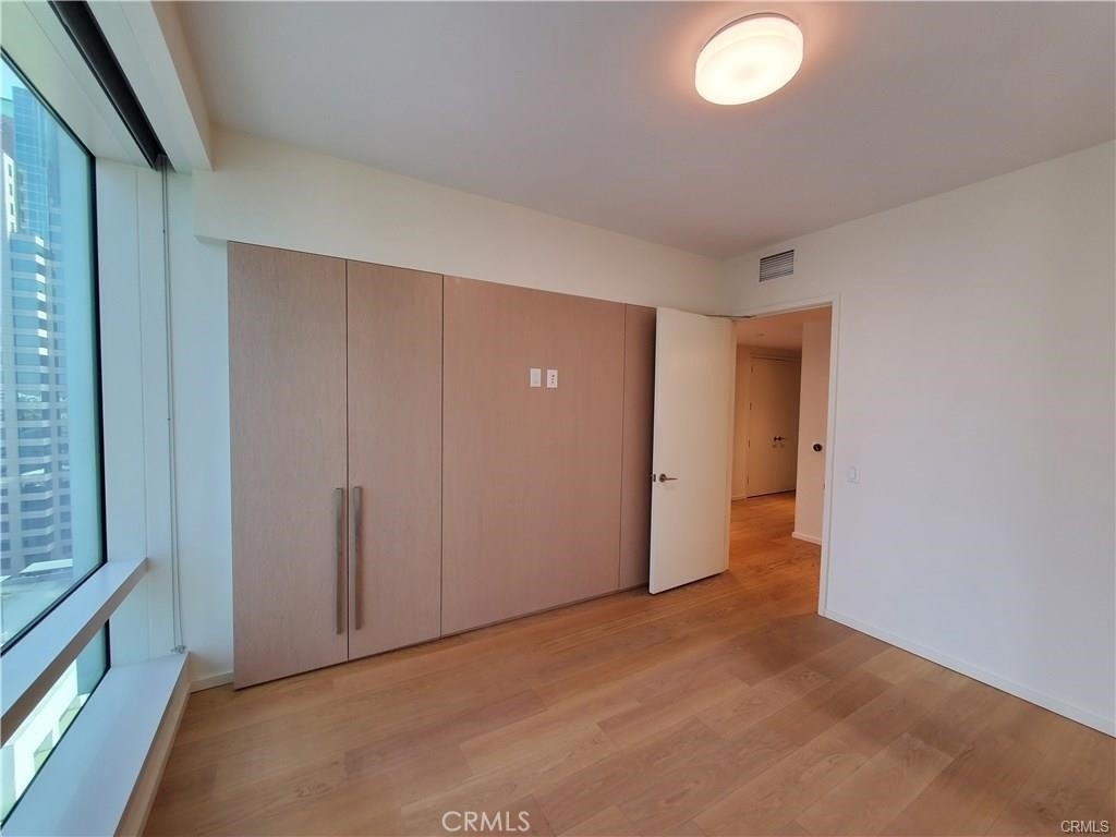 877 Francisco Street - Photo 5