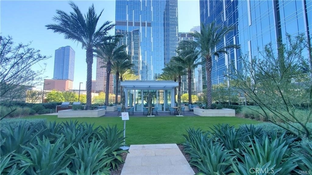 877 Francisco Street - Photo 12
