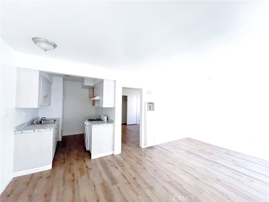 525 W Alpine St - Photo 9