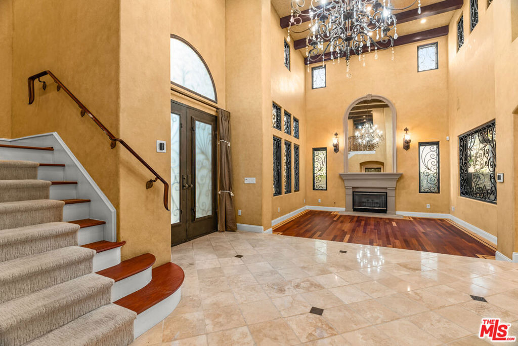 10445 Amberwood Lane - Photo 4